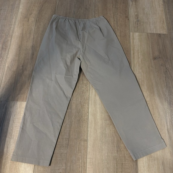 Eileen Fisher women’s petite khaki cropped pants size small - Picture 4 of 8
